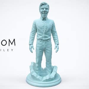 FROM ihlette Smiley karakter 3D nyomtatott figurája letisztult fehér háttér előtt